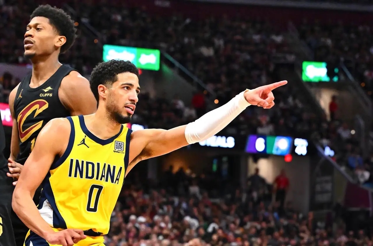 赛地聚焦:NBA季后赛国际比赛日热度飙升;罗马篮板制胜;赛场秩序良好;临场指挥获称赞 赛地聚焦:NBA季后赛国际比赛日热度飙升;罗马篮板制胜;赛场秩序良好;临场指挥获称赞