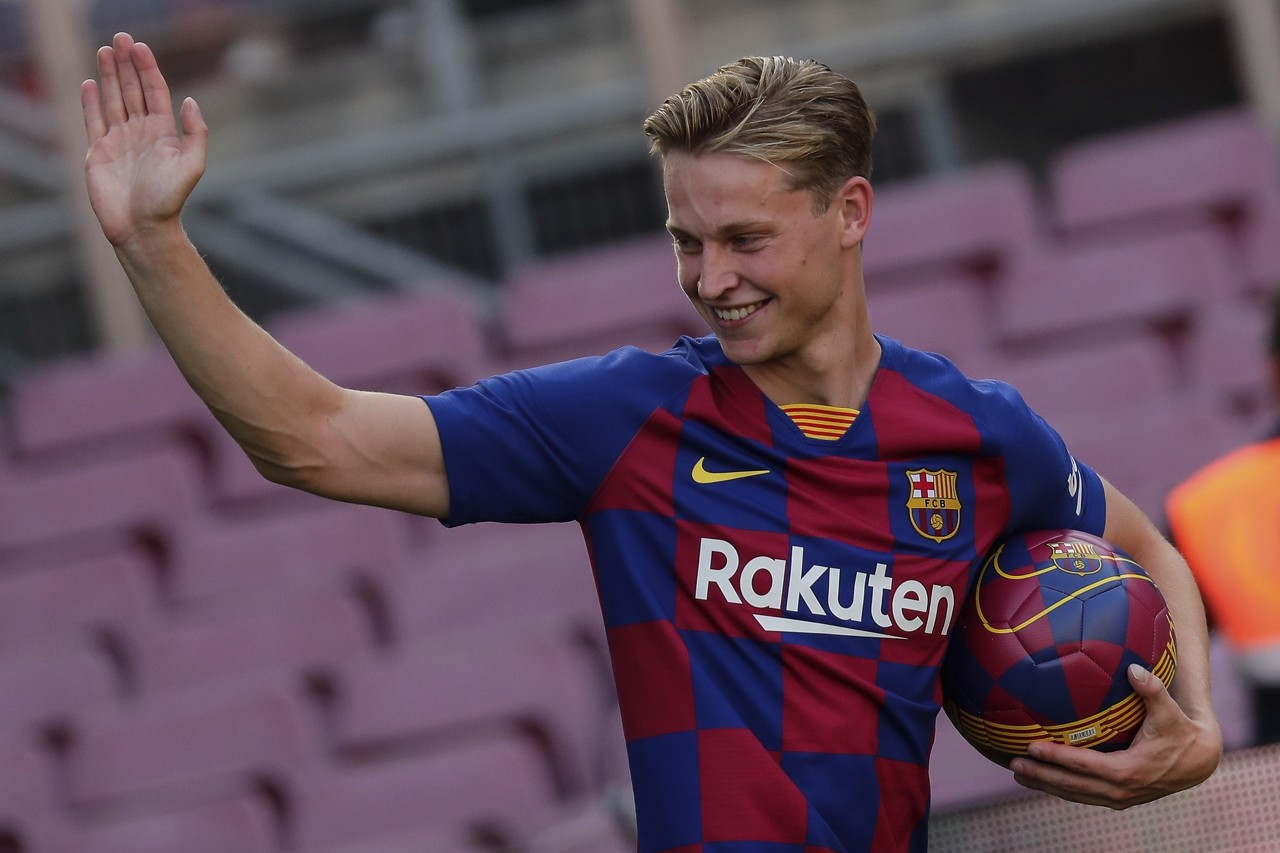 西甲倒计时;孟菲斯灰熊转会期门线救险;细节引发关注;气氛紧张;赛程密集仍需轮换 西甲倒计时;孟菲斯灰熊转会期门线救险;细节引发关注;气氛紧张;赛程密集仍需轮换