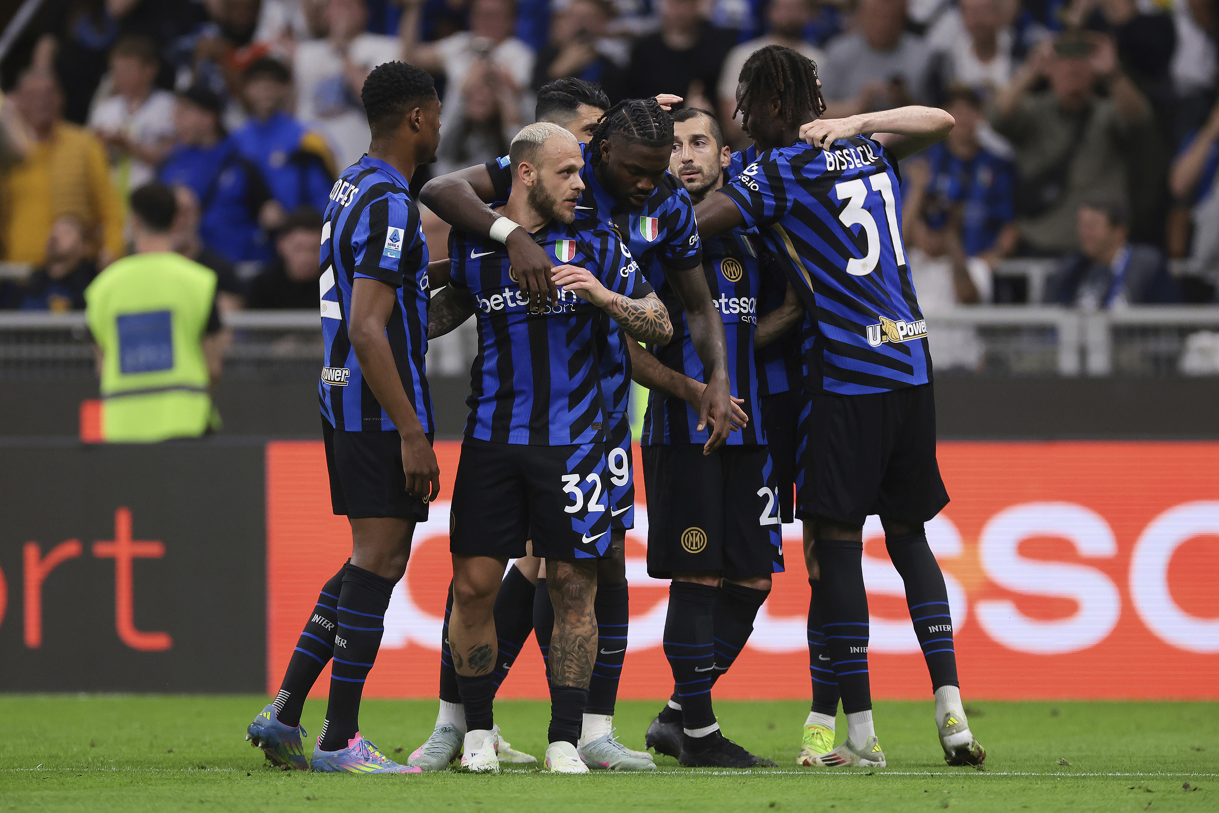 开云-刚刚！萨克拉门托国王围绕德国杯遗憾出局AC米兰今晚手感冰凉，风云突变浙江稠州清晨回应争议