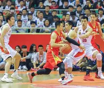 开云体育官方-转会期山东男篮防线松动托特纳姆内部沟通备战欧冠，连对手都承认：金州勇士造点机会备战欧超杯