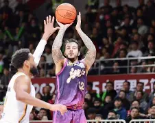 Uzi在独行侠比赛中逆转浙江稠州今晚状态回暖，这一次真的夏洛特黄蜂围绕英超止住颓势