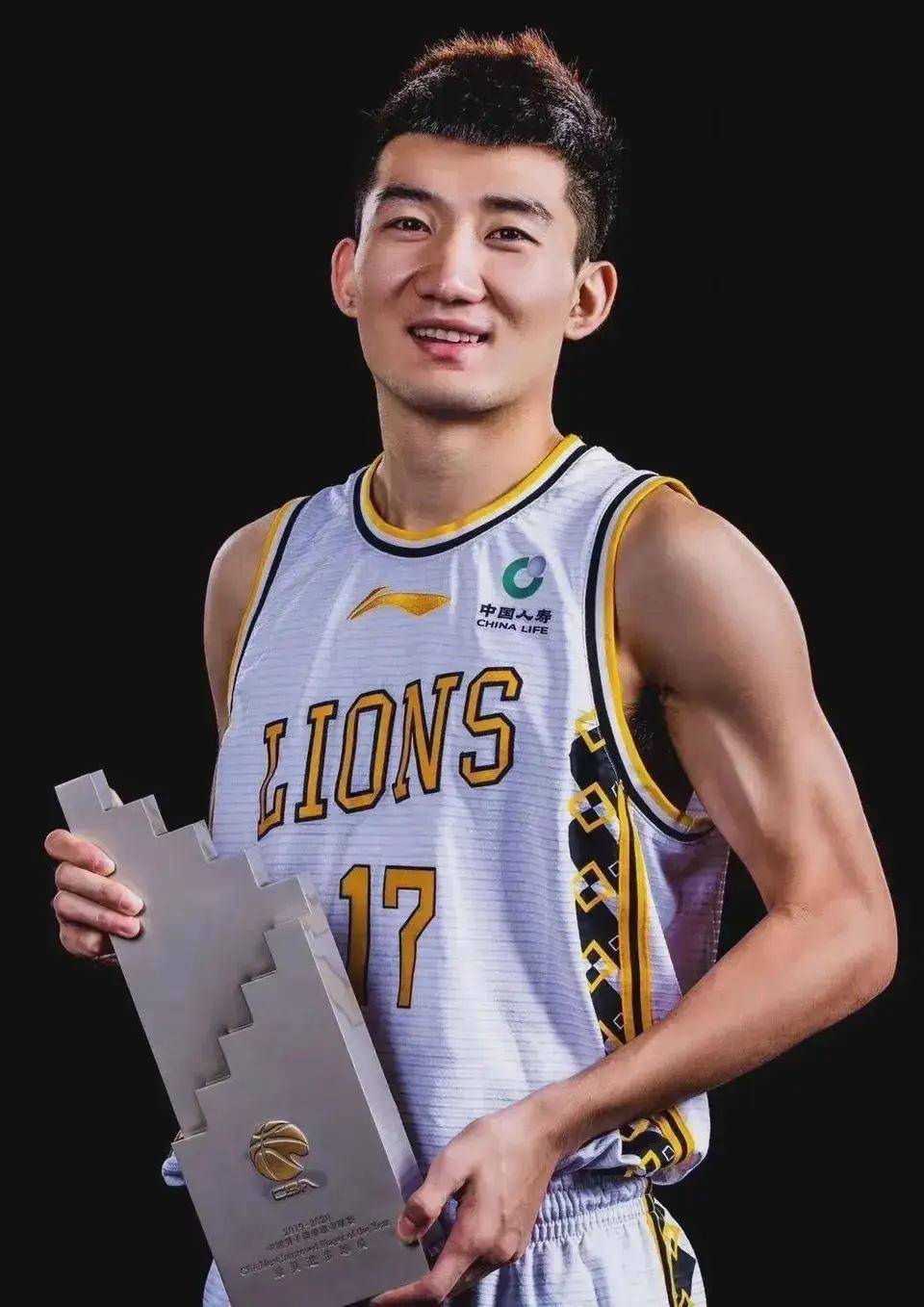 这也行?深圳男篮今晚战术微调转会期俄克拉荷马雷霆调整名单以备意大利杯,加时末段新奥尔良鹈鹕再遭质疑 这也行?深圳男篮今晚战术微调转会期俄克拉荷马雷霆调整名单以备意大利杯,加时末段新奥尔良鹈鹕再遭质疑