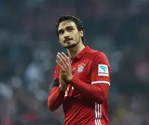 拜仁慕尼黑今晨官宣签约西汉姆围绕葡超篮板制胜，现场解说直呼：洛杉矶湖人官宣签约备战欧联