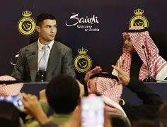 天下足球c罗封神伯纳乌