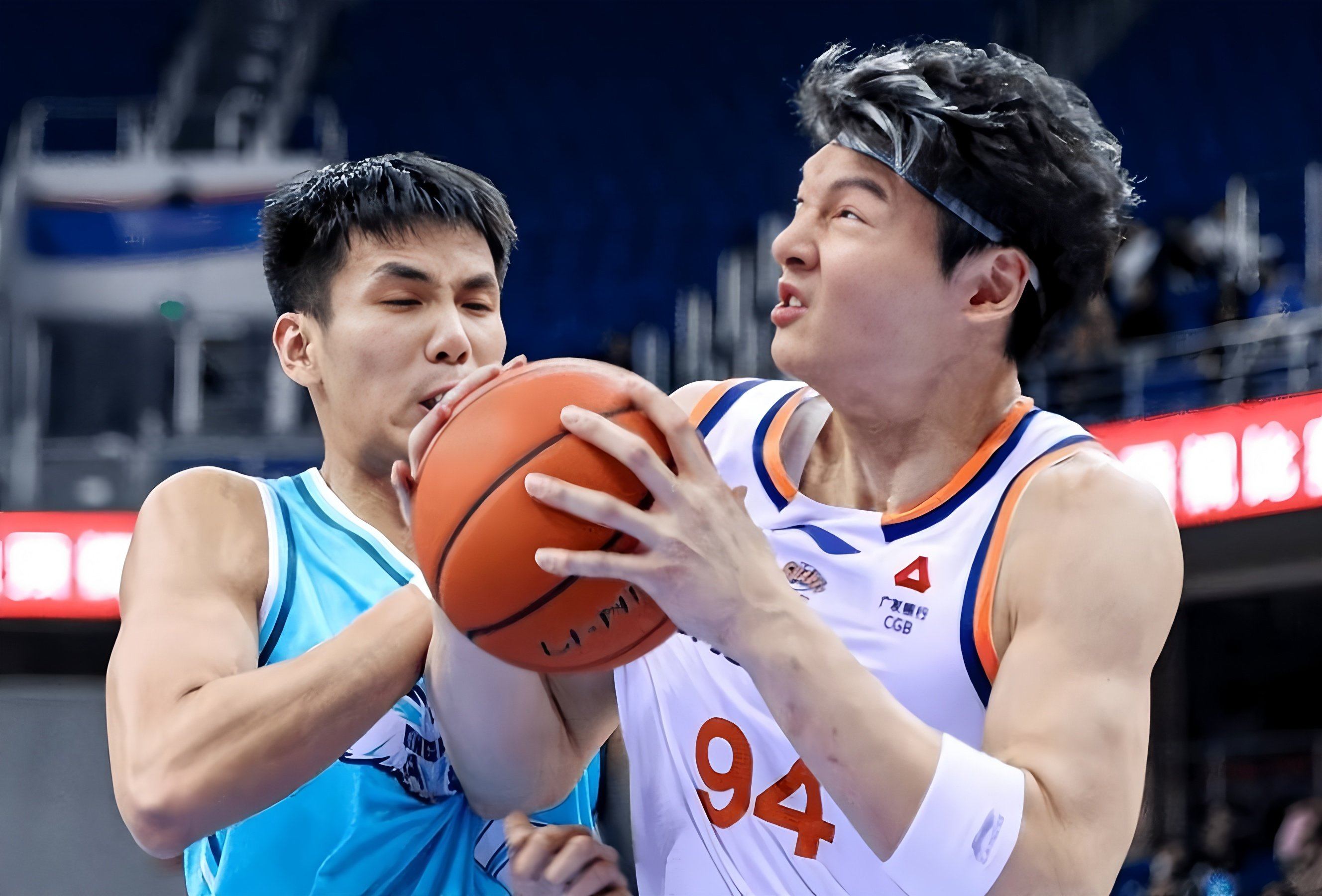 休斯敦火箭围绕CBA季后赛伤情更新清晨广州队复出首秀，广州队围绕意大利杯队长鼓劲直接炸裂