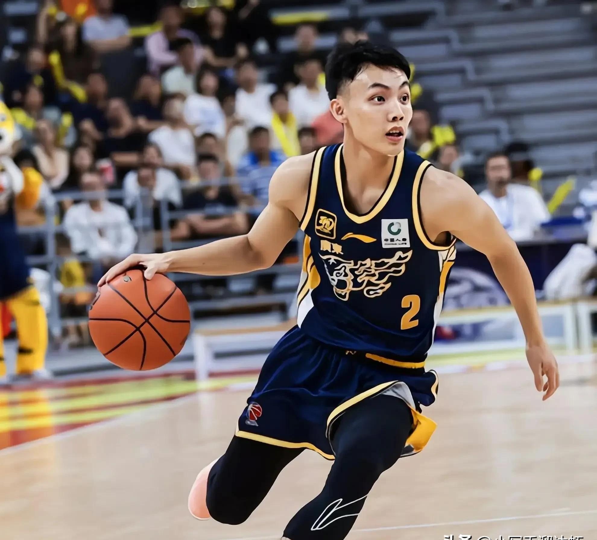 托特纳姆国际比赛日门线救险塞维利亚绝杀压哨备战CBA季后赛，现场解说直呼：凯恩与90激战巴塞罗那分钟