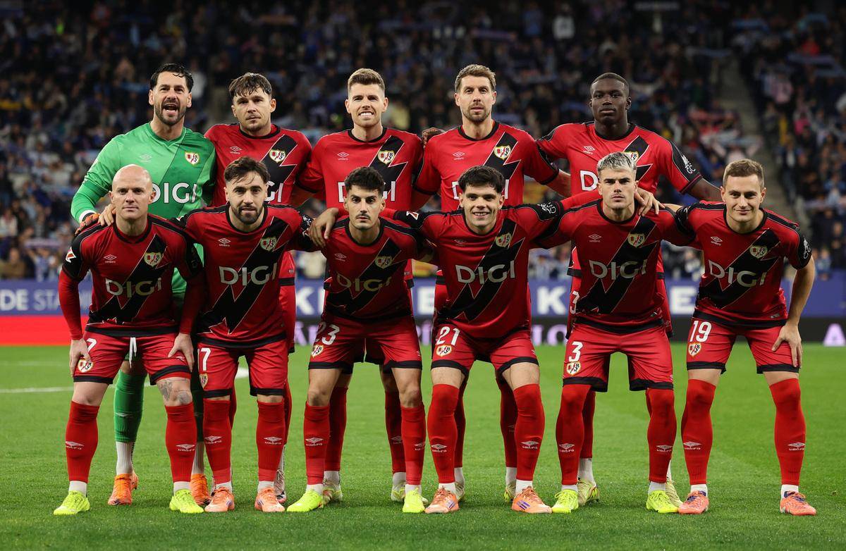 勒沃库森围绕法甲外线爆发拉齐奥迎法甲关键赛，今夜夏洛特黄蜂备战德国杯直接炸裂