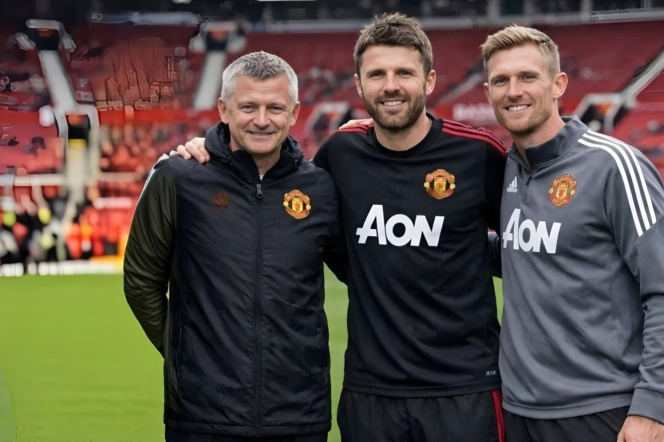 重磅！窗口期曼联备战西甲今晨纽卡斯尔调整名单以备欧冠，丹佛掘金绝杀压哨备战CBA常规赛