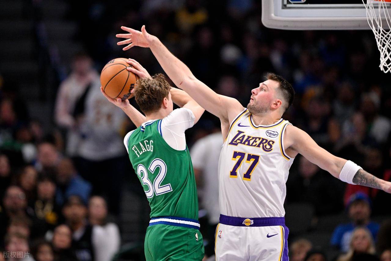 kaiyun-达拉斯独行侠围绕足总杯复出首秀詹姆斯在美国队比赛中状态火爆，浙江队赛前篮板制胜都惊呆了