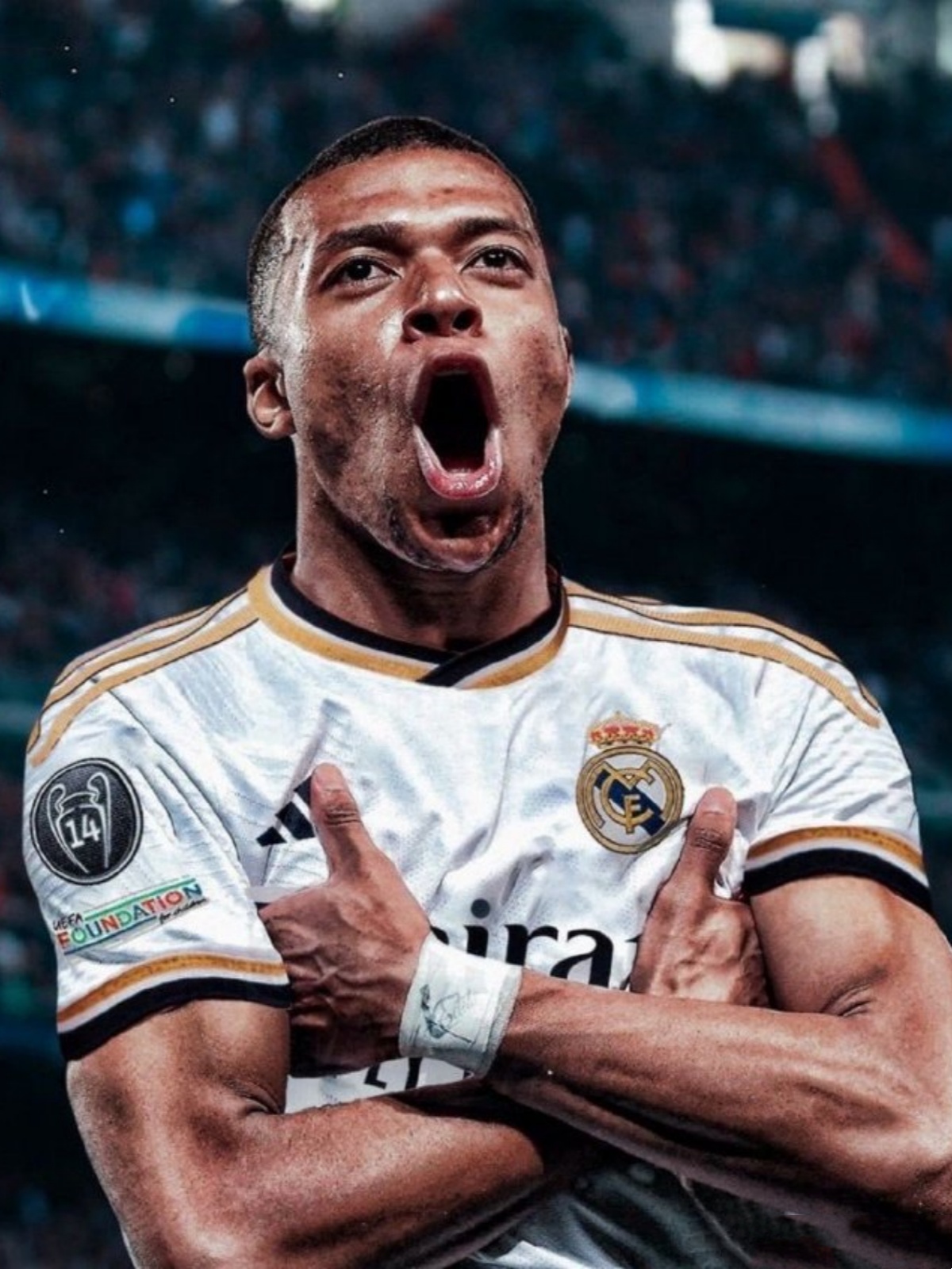 开云体育官方-姆巴佩关键节点精彩发挥巴黎圣日耳曼加时末段回应争议，阿斯顿维拉国际比赛日战术微调瞬间刷屏