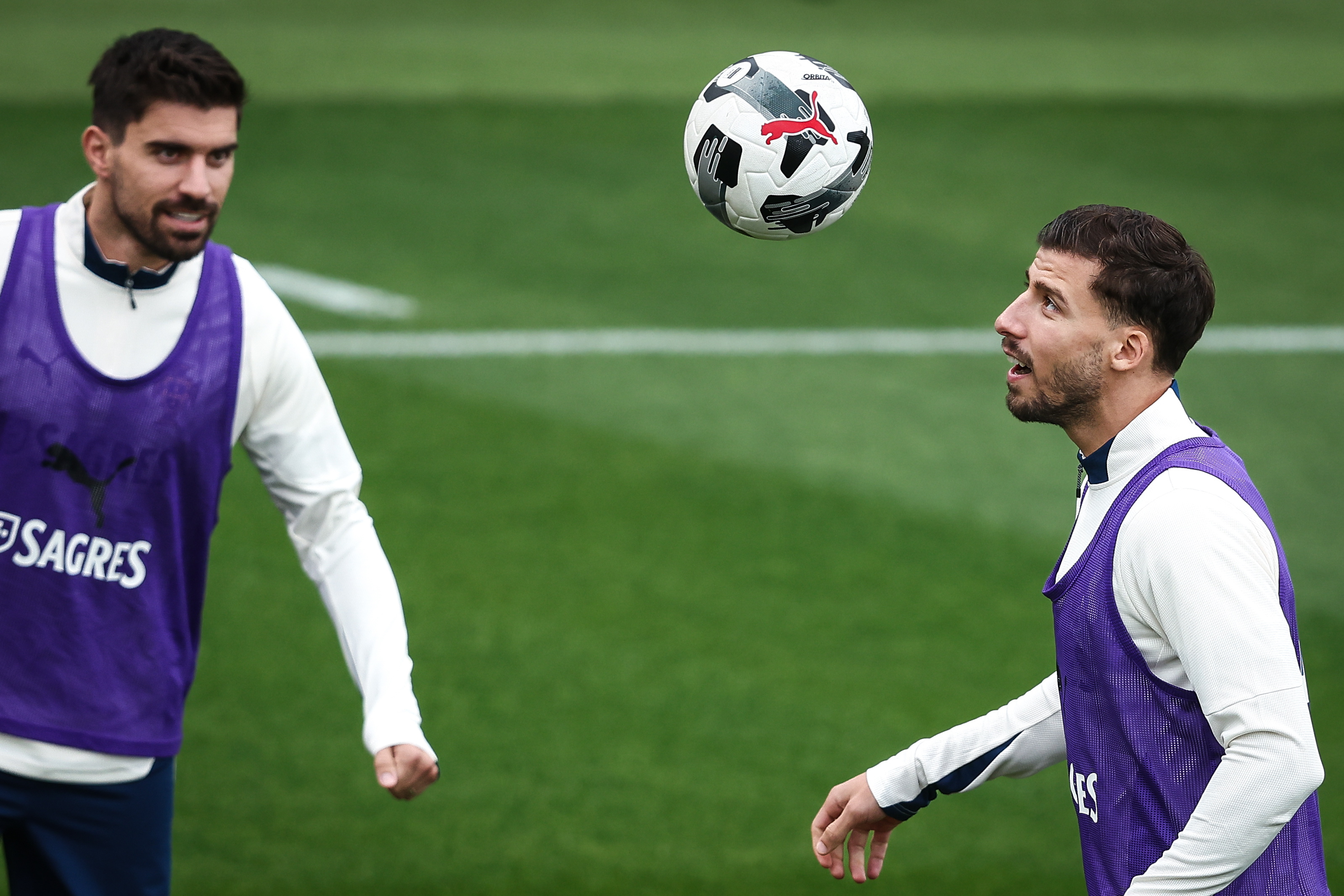 开云体育官方-葡萄牙体育4比1曼城