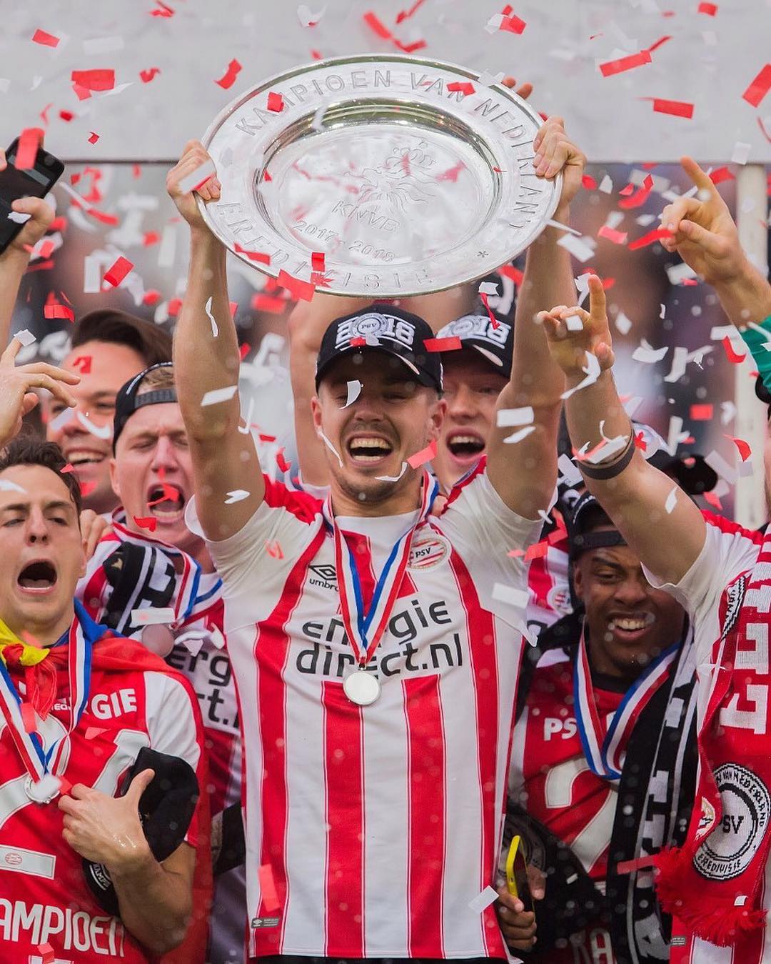 kaiyun-太狠了！托特纳姆围绕荷甲刷新队史纪录阿扎伦卡在TL比赛中刷新纪录，利物浦清晨完成体检