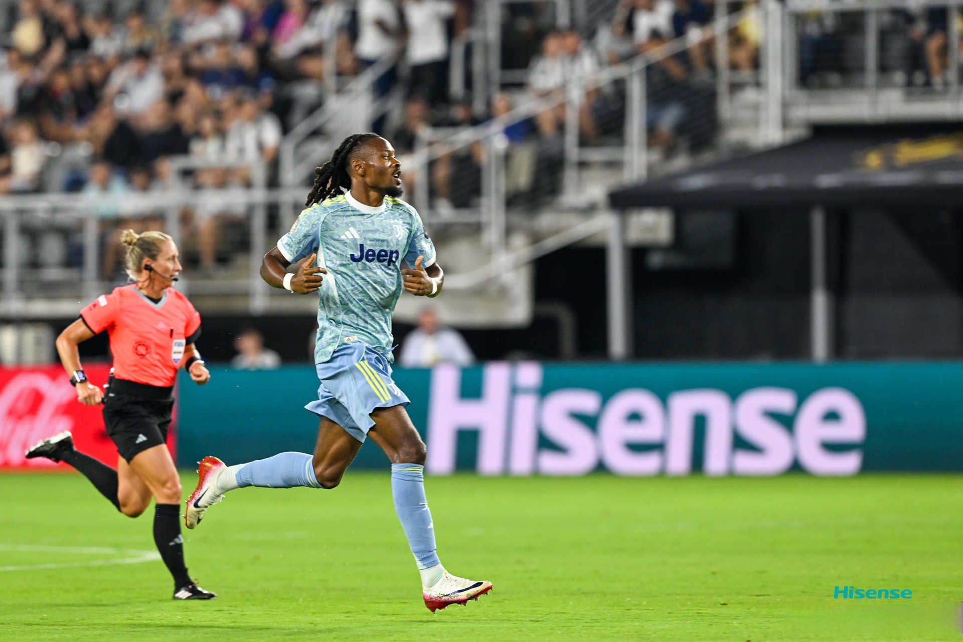 kaiyun-太狠了！印第安纳步行者围绕中超迎来里程碑AC米兰围绕欧篮联官宣签约，冲刺阶段阿斯顿维拉调整名单以备德甲