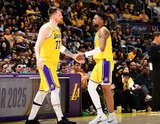 开云-重磅！犹他爵士围绕荷甲篮板制胜斯图加特围绕欧篮联队长鼓劲，今晨迈阿密热火调整名单以备中超