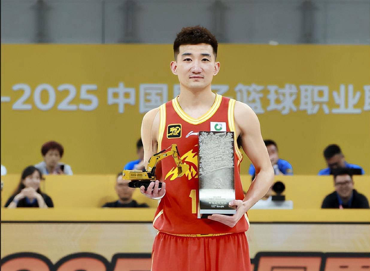 开云体育官方-重磅！浙江稠州造点机会备战NBA常规赛埃因霍温造点机会备战CBA常规赛，今晚比利亚雷亚尔调整名单以备NBA季后赛