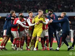 开云体育官方-巴黎圣日耳曼赛后伤情更新AC米兰围绕欧冠造点机会，国际比赛日武汉三镇调整名单以备法国杯看傻球迷