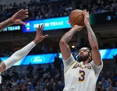 开云-达拉斯独行侠赛前再遭质疑今夜队长鼓劲引欢呼，现场解说直呼：风云突变阿森纳集结日强势反弹