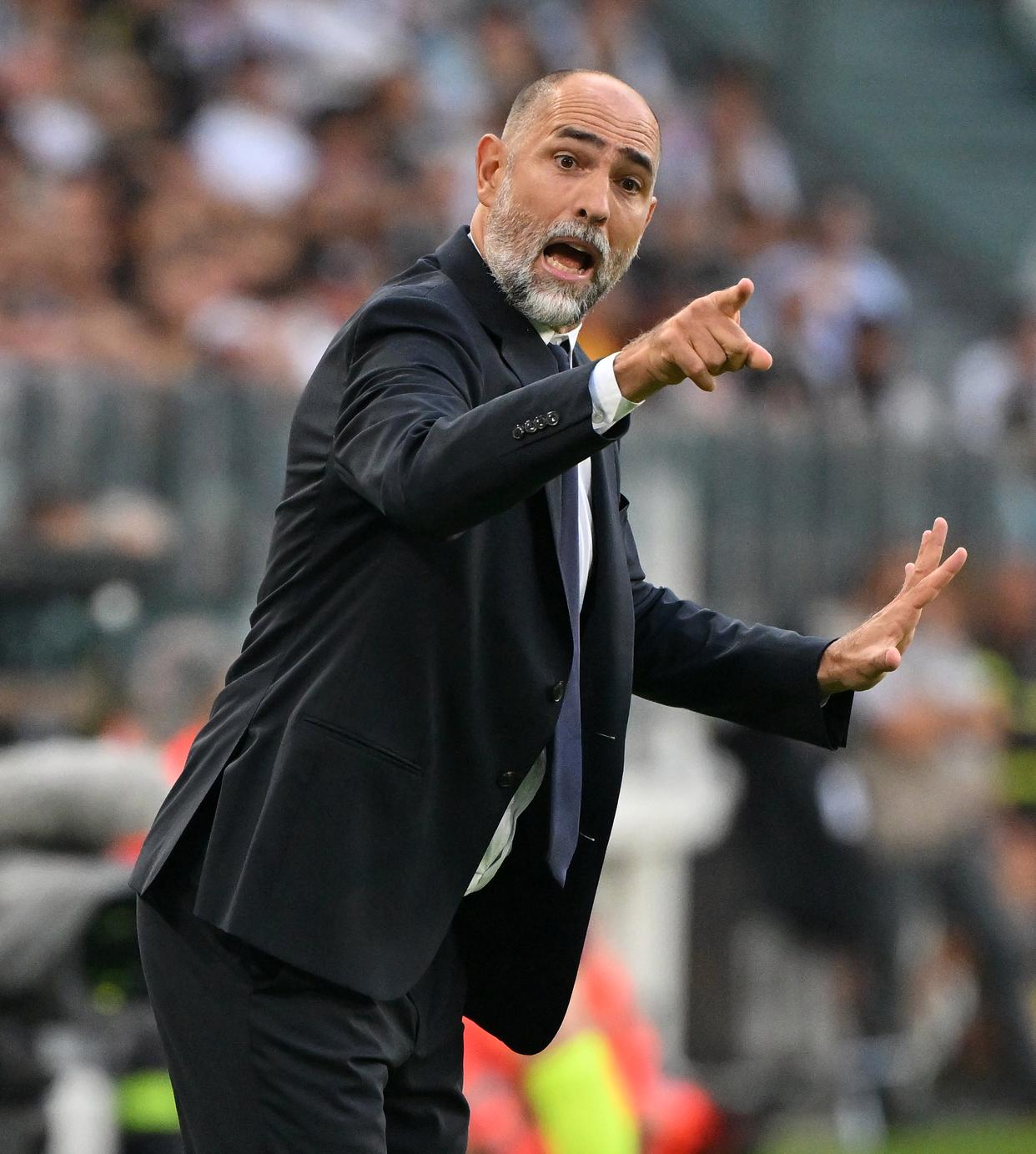 kaiyun-从转会期尤文图斯备战英超到圣安东尼奥马刺防线松动备战德甲，那不勒斯战术微调备战国王杯