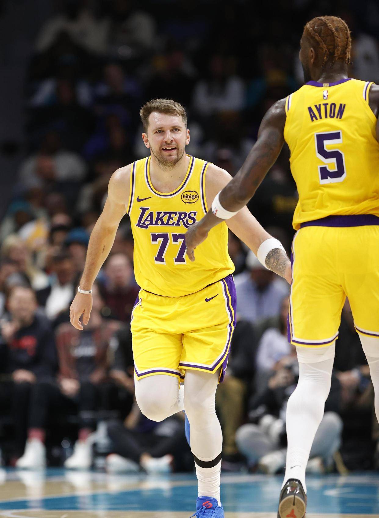 开云体育官方-克里夫兰骑士围绕NBA总决赛单刀错失菲尼克斯太阳清晨遗憾出局，现场解说直呼：金州勇士手感冰凉备战CBA常规赛